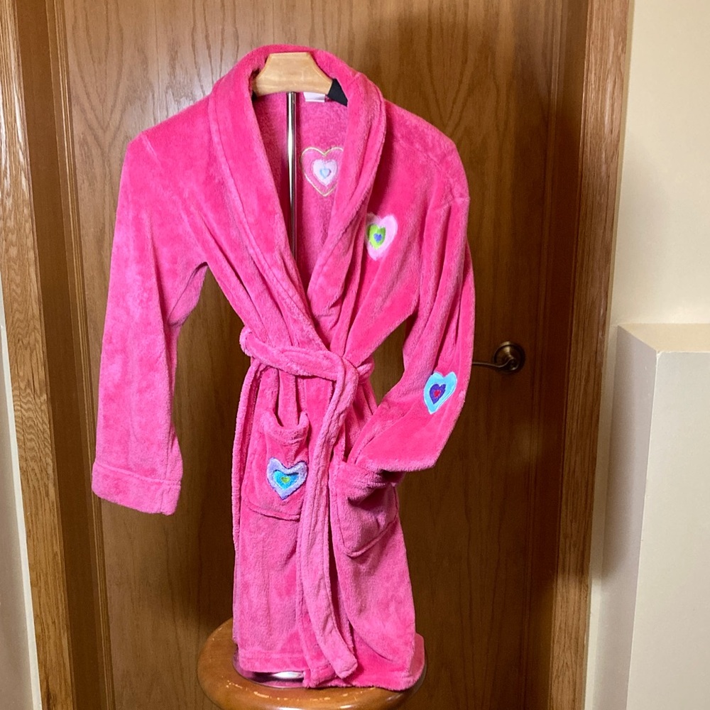 Girls BUNDLE - Robe, Flannel Nightgown & Cup/Snack pillow- Great condition